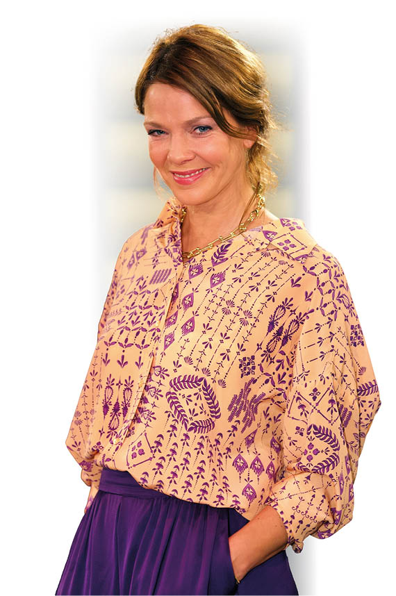 Jessica Schwarz bei der Aufzeichnung der WDR-Talkshow 'K lner Treff' im WDR Studio BS 2. K ln, 24.11.2023